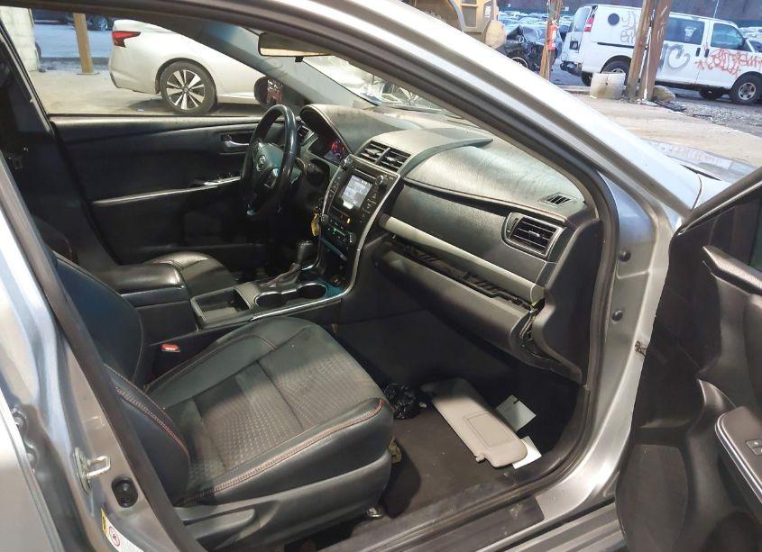 Photo 5 of 2017 Toyota Camry SE (VIN 4T1BF1FK6HU376062)