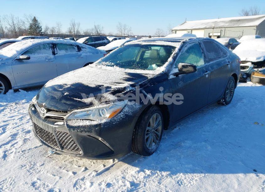 Photo 2 of 2017 Toyota Camry SE (VIN 4T1BF1FK6HU398384)