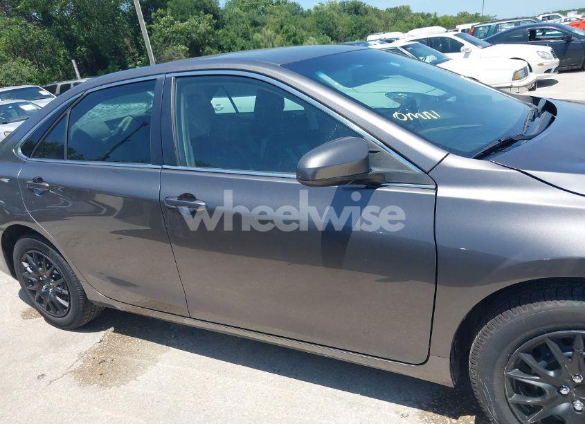 Photo 13 of 2017 Toyota Camry LE (VIN 4T1BF1FK6HU403180)