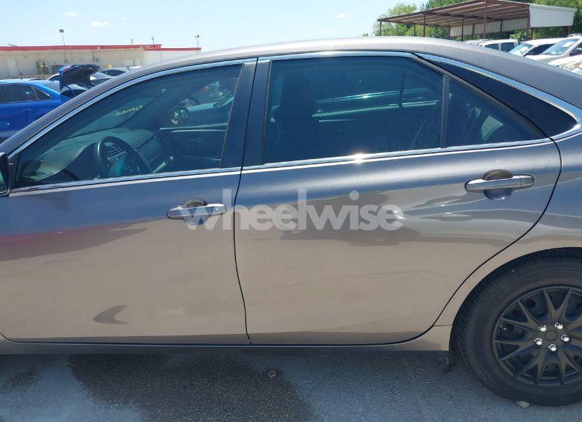 Photo 14 of 2017 Toyota Camry LE (VIN 4T1BF1FK6HU403180)