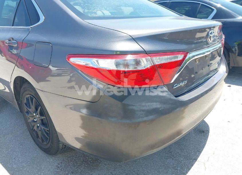 Photo 6 of 2017 Toyota Camry LE (VIN 4T1BF1FK6HU403180)