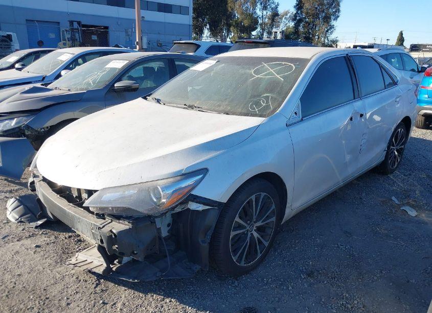 Photo 2 of 2017 Toyota Camry XSE (VIN 4T1BF1FK6HU404443)