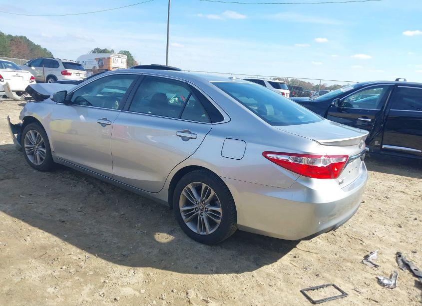 Photo 3 of 2017 Toyota Camry SE (VIN 4T1BF1FK6HU427592)