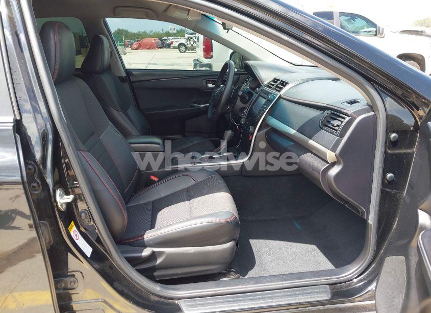 Photo 5 of 2017 Toyota Camry SE (VIN 4T1BF1FK6HU429066)