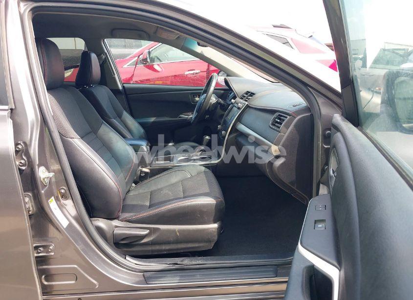 Photo 5 of 2017 Toyota Camry SE (VIN 4T1BF1FK6HU435661)