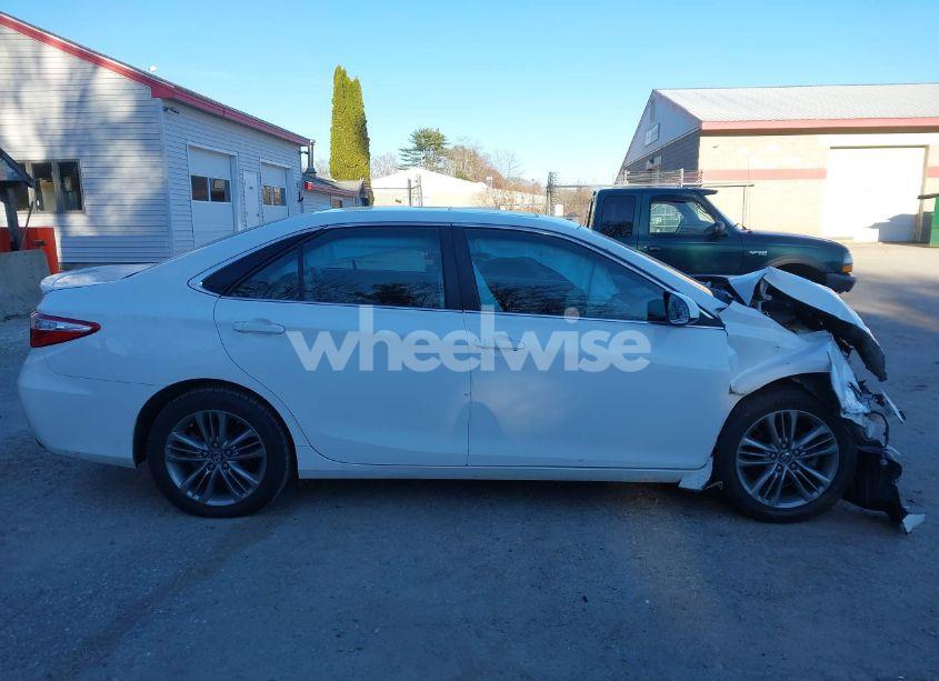 Photo 13 of 2017 Toyota Camry SE (VIN 4T1BF1FK6HU450483)