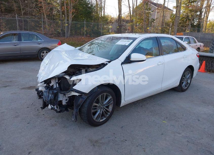 Photo 2 of 2017 Toyota Camry SE (VIN 4T1BF1FK6HU450483)