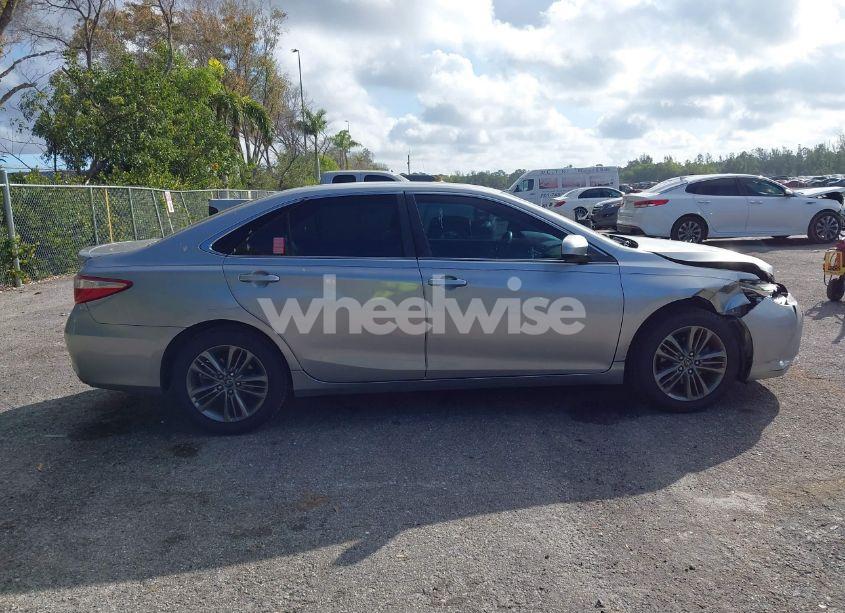 Photo 13 of 2017 Toyota Camry SE (VIN 4T1BF1FK6HU454792)