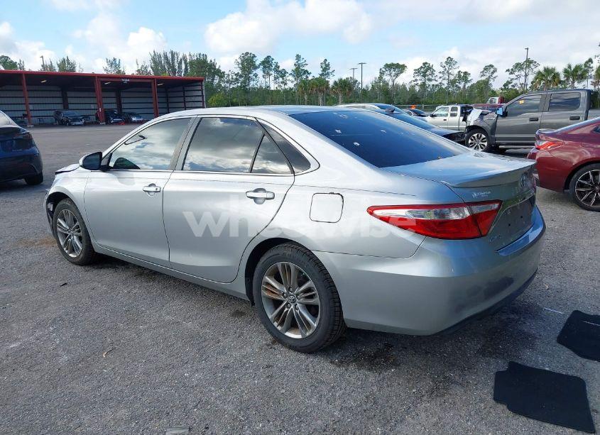 Photo 3 of 2017 Toyota Camry SE (VIN 4T1BF1FK6HU454792)