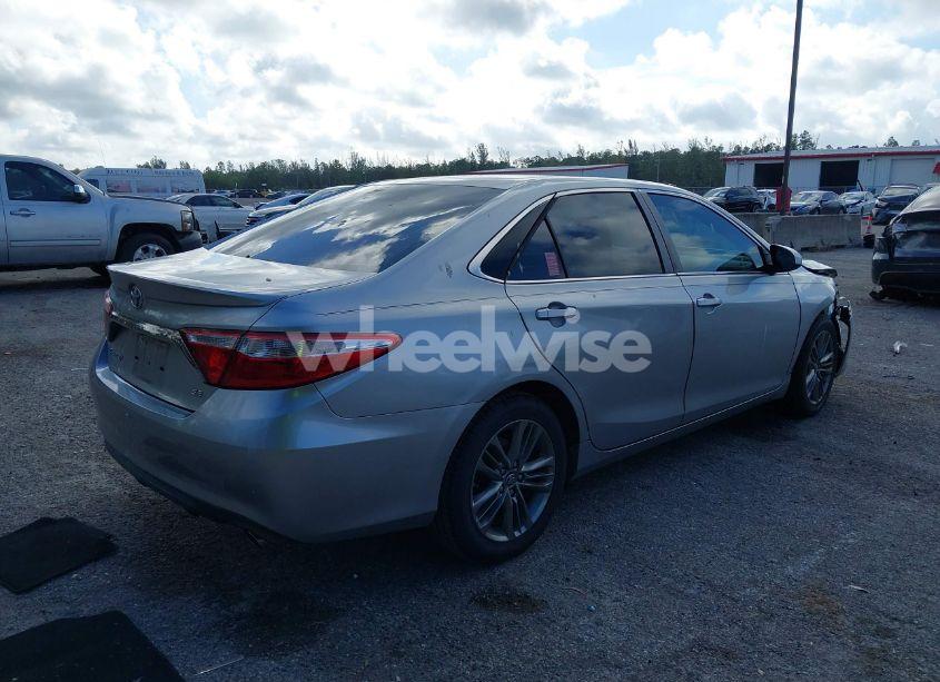 Photo 4 of 2017 Toyota Camry SE (VIN 4T1BF1FK6HU454792)