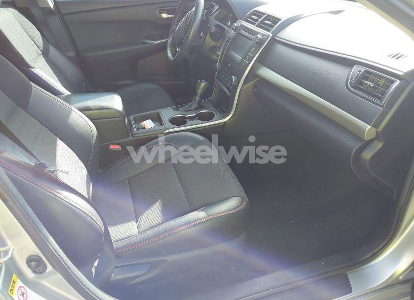 Photo 5 of 2017 Toyota Camry SE (VIN 4T1BF1FK6HU454792)