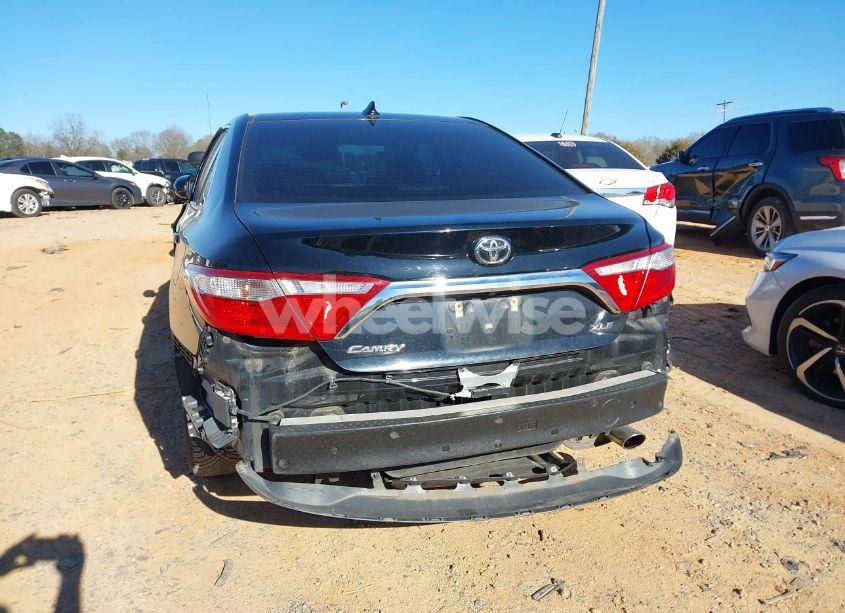 Photo 6 of 2017 Toyota Camry XLE (VIN 4T1BF1FK6HU621720)