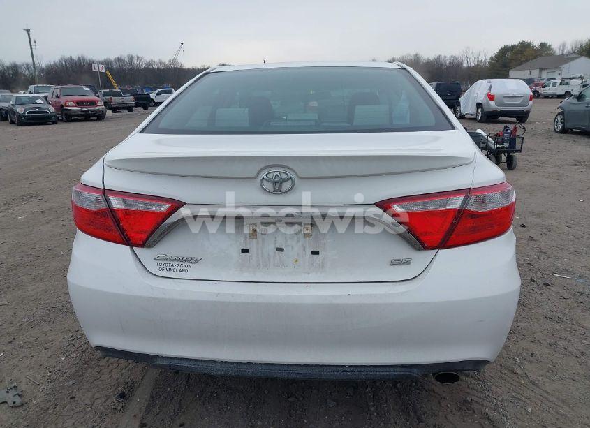 Photo 16 of 2017 Toyota Camry SE (VIN 4T1BF1FK6HU634855)