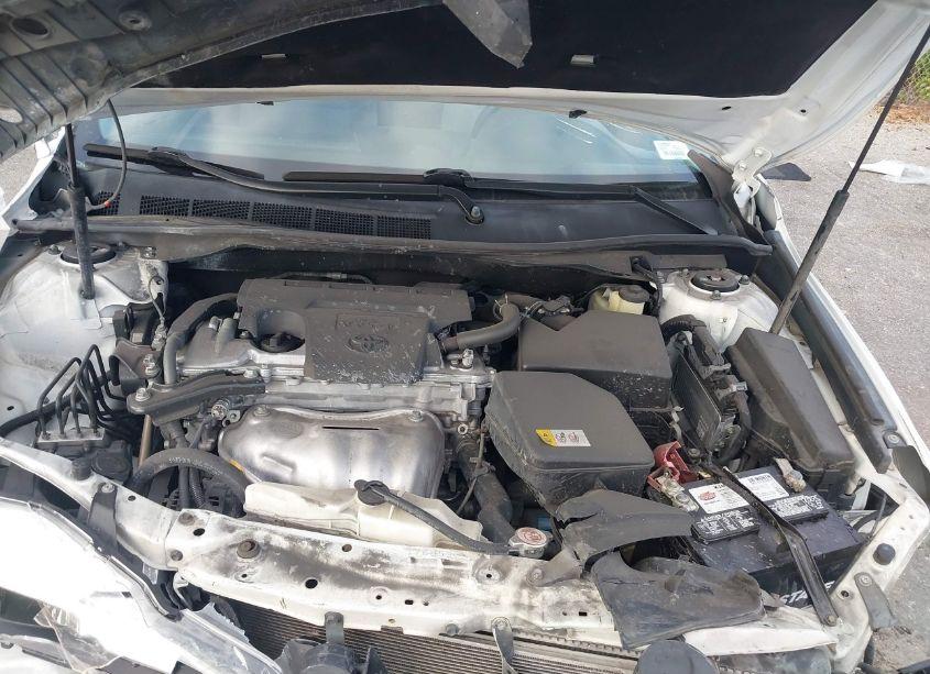 Photo 10 of 2017 Toyota Camry SE (VIN 4T1BF1FK6HU638999)