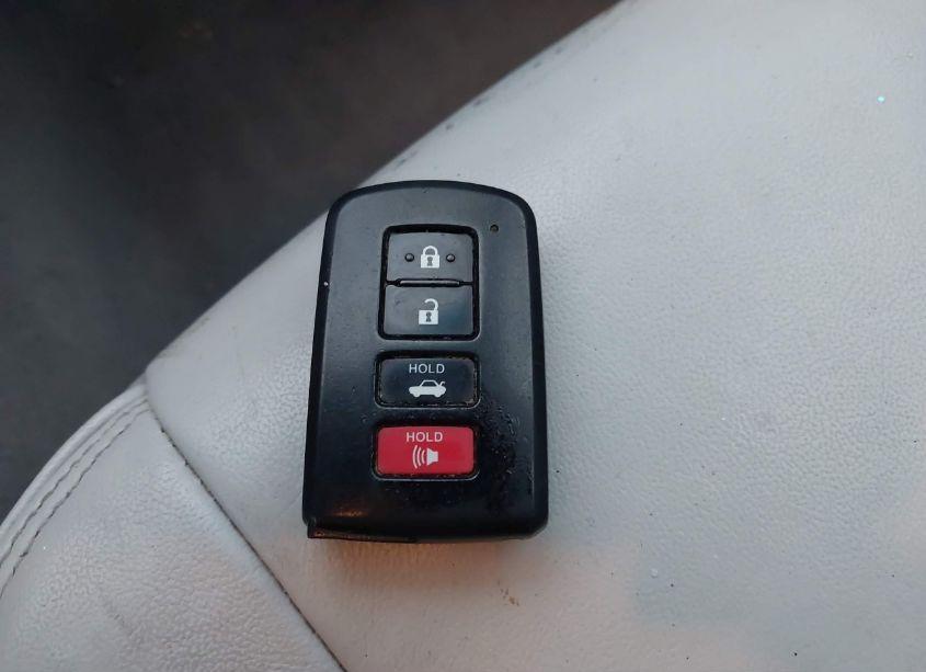 Photo 11 of 2017 Toyota Camry XLE (VIN 4T1BF1FK6HU647556)