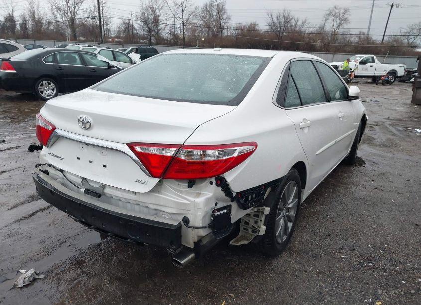 Photo 4 of 2017 Toyota Camry XLE (VIN 4T1BF1FK6HU647556)