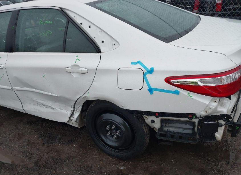 Photo 6 of 2017 Toyota Camry XLE (VIN 4T1BF1FK6HU647556)