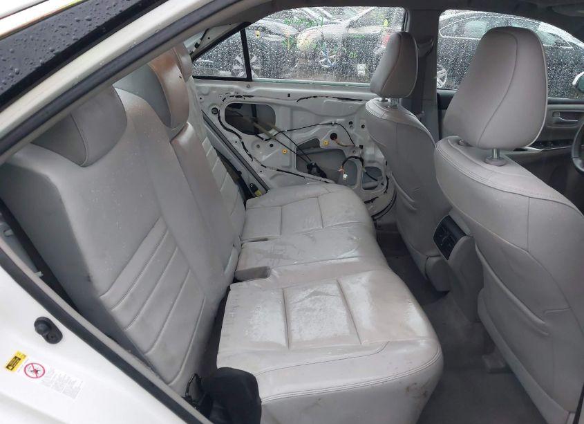 Photo 8 of 2017 Toyota Camry XLE (VIN 4T1BF1FK6HU647556)