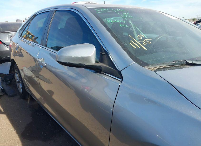 Photo 14 of 2017 Toyota Camry LE (VIN 4T1BF1FK6HU652708)