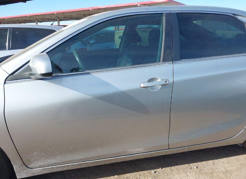 Photo 15 of 2017 Toyota Camry LE (VIN 4T1BF1FK6HU652708)