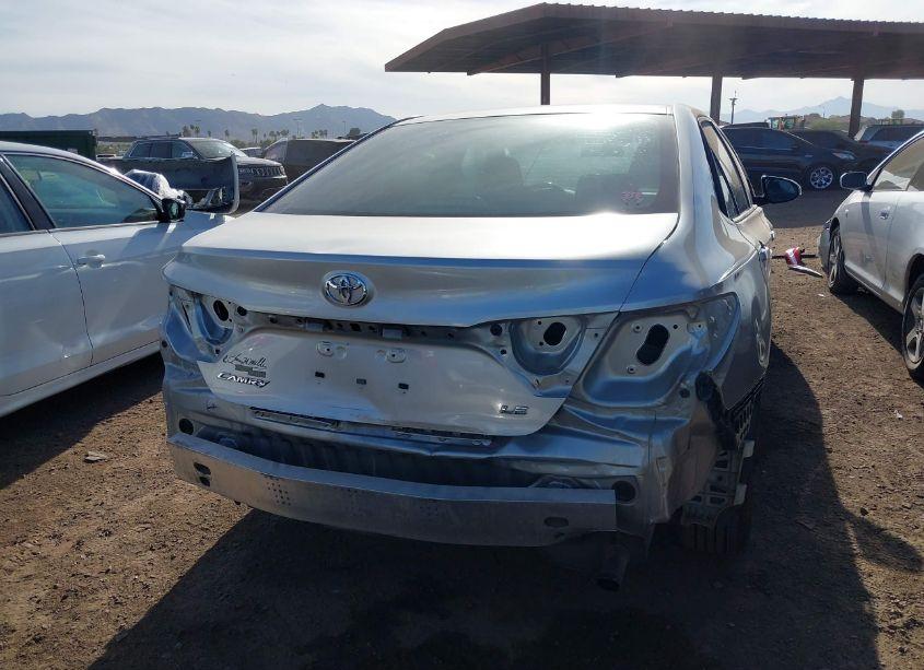 Photo 17 of 2017 Toyota Camry LE (VIN 4T1BF1FK6HU652708)