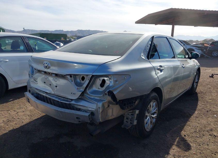 Photo 4 of 2017 Toyota Camry LE (VIN 4T1BF1FK6HU652708)