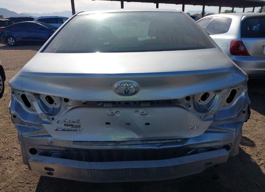 Photo 6 of 2017 Toyota Camry LE (VIN 4T1BF1FK6HU652708)