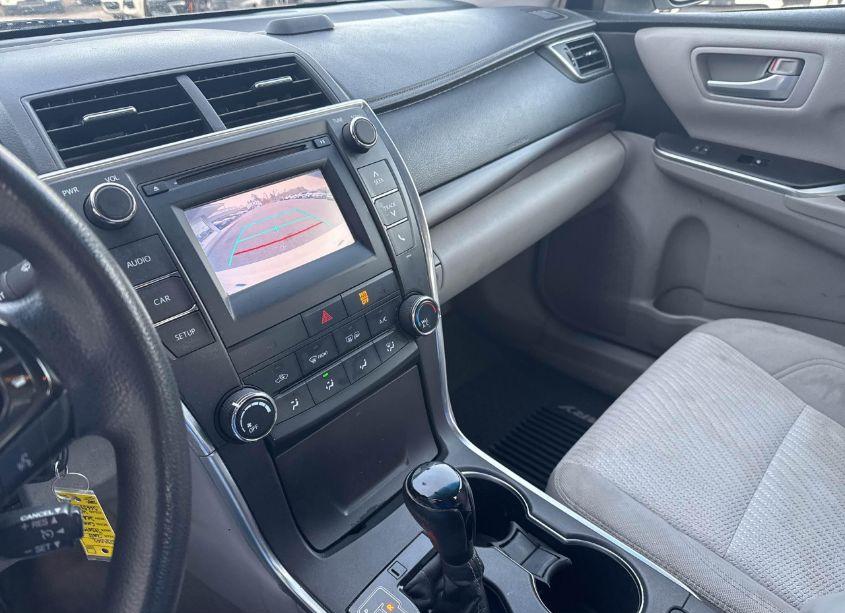 Photo 6 of 2017 Toyota Camry LE (VIN 4T1BF1FK6HU656659)