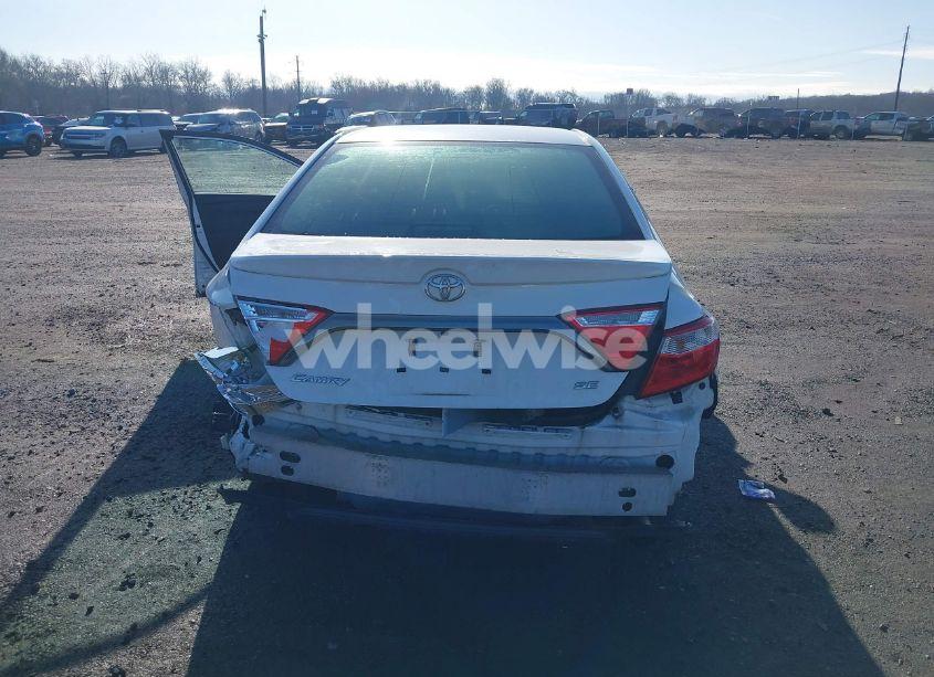 Photo 16 of 2017 Toyota Camry SE (VIN 4T1BF1FK6HU659206)