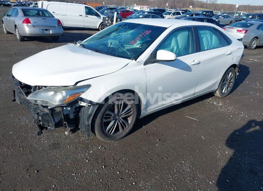 Photo 2 of 2017 Toyota Camry SE (VIN 4T1BF1FK6HU659206)