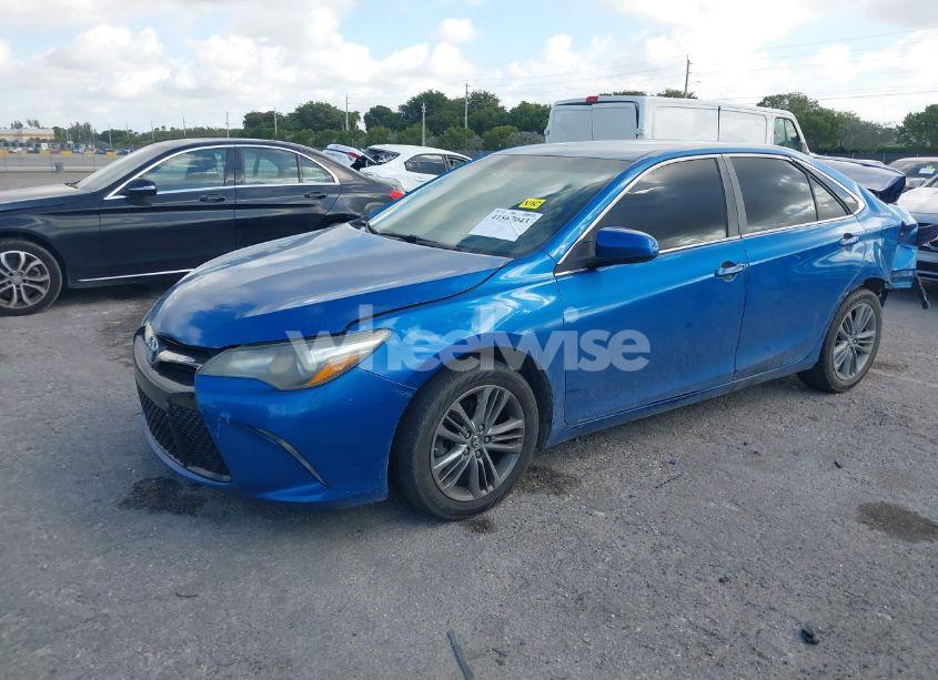 Photo 2 of 2017 Toyota Camry SE (VIN 4T1BF1FK6HU668617)
