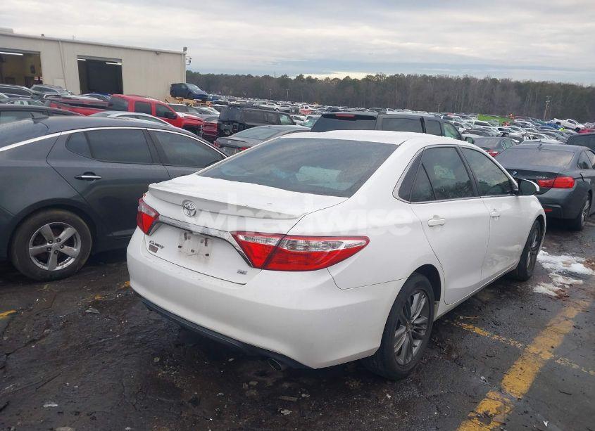 Photo 4 of 2017 Toyota Camry SE (VIN 4T1BF1FK6HU708095)