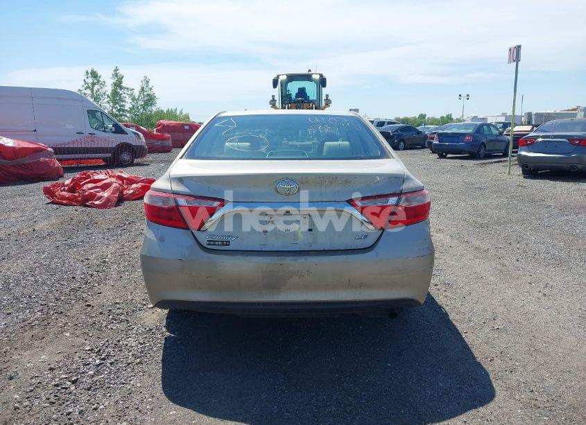Photo 16 of 2017 Toyota Camry LE (VIN 4T1BF1FK6HU708839)