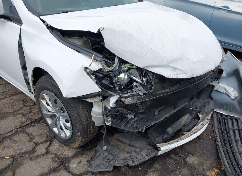 Photo 17 of 2017 Toyota Camry LE (VIN 4T1BF1FK6HU709845)