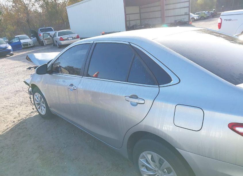 Photo 15 of 2017 Toyota Camry LE (VIN 4T1BF1FK6HU710509)