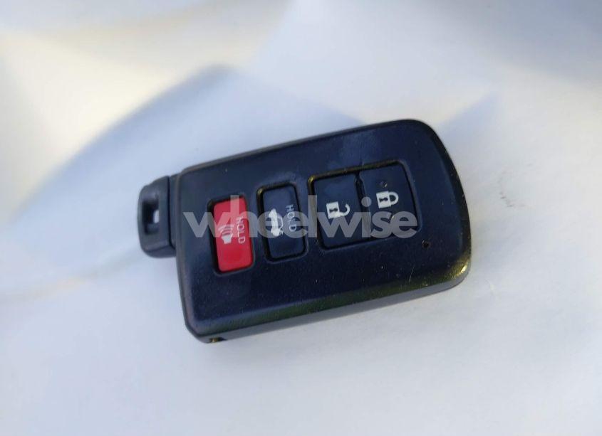 Photo 11 of 2017 Toyota Camry XLE (VIN 4T1BF1FK6HU712437)