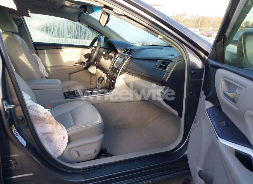 Photo 5 of 2017 Toyota Camry XLE (VIN 4T1BF1FK6HU712437)