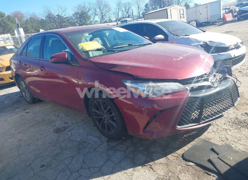 2017 Toyota Camry SE (VIN 4T1BF1FK6HU724121) main photo