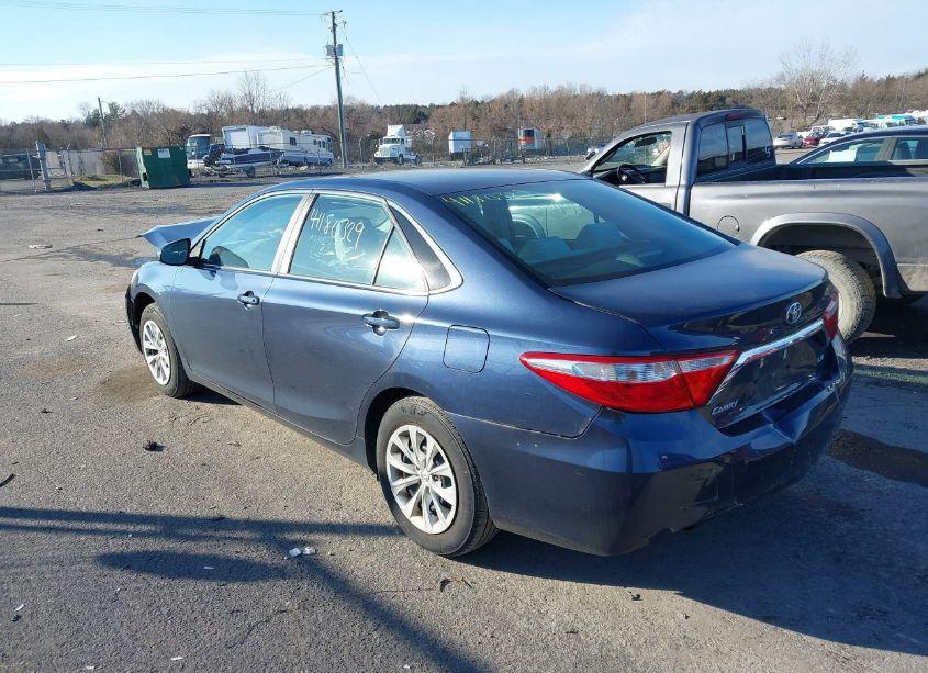 Photo 3 of 2017 Toyota Camry LE (VIN 4T1BF1FK6HU724507)