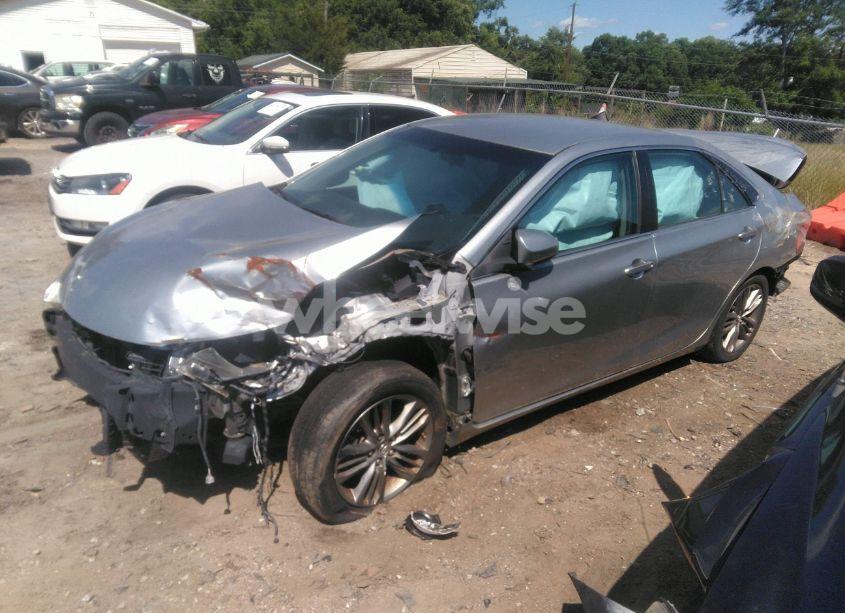 Photo 2 of 2017 Toyota Camry SE (VIN 4T1BF1FK6HU728055)