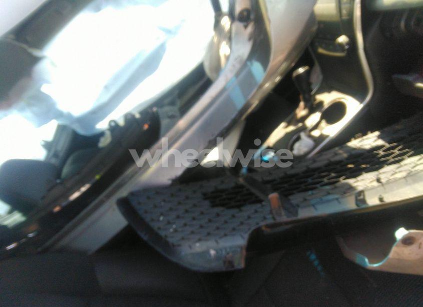 Photo 5 of 2017 Toyota Camry SE (VIN 4T1BF1FK6HU728055)