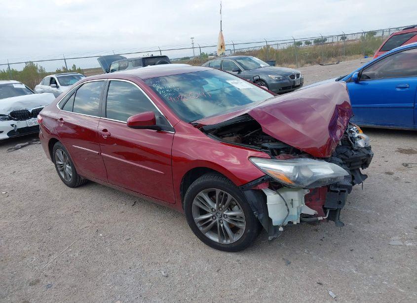 2017 Toyota Camry SE (VIN 4T1BF1FK6HU754994) main photo