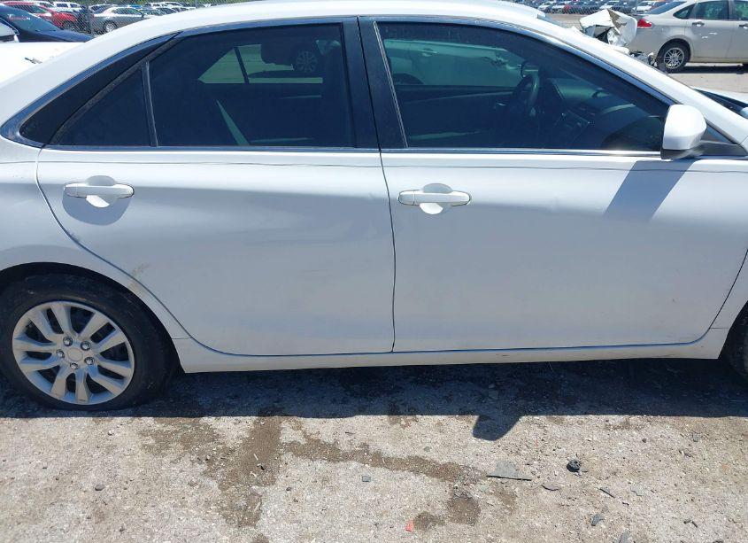 Photo 13 of 2017 Toyota Camry LE (VIN 4T1BF1FK6HU758902)