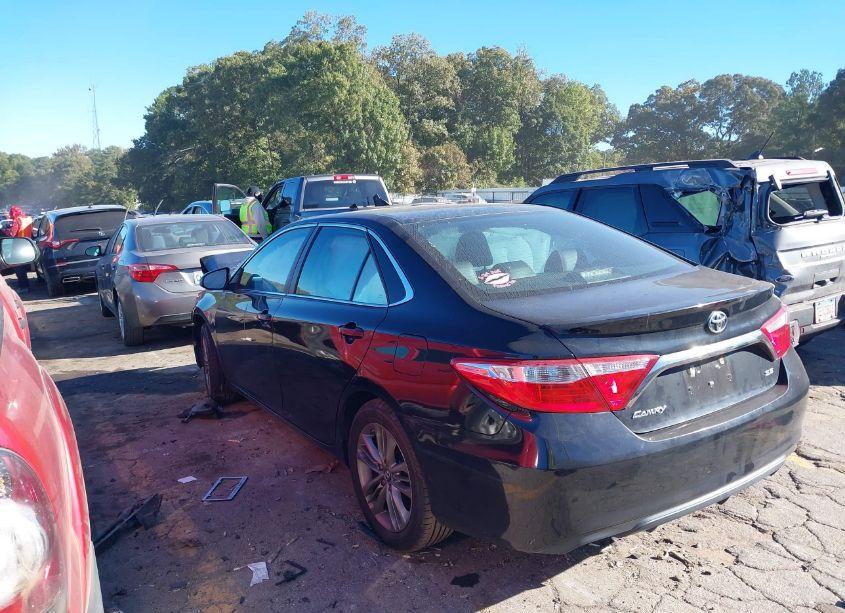 Photo 3 of 2017 Toyota Camry SE (VIN 4T1BF1FK6HU775604)