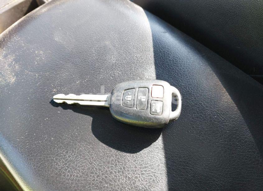 Photo 11 of 2017 Toyota Camry SE (VIN 4T1BF1FK6HU776185)