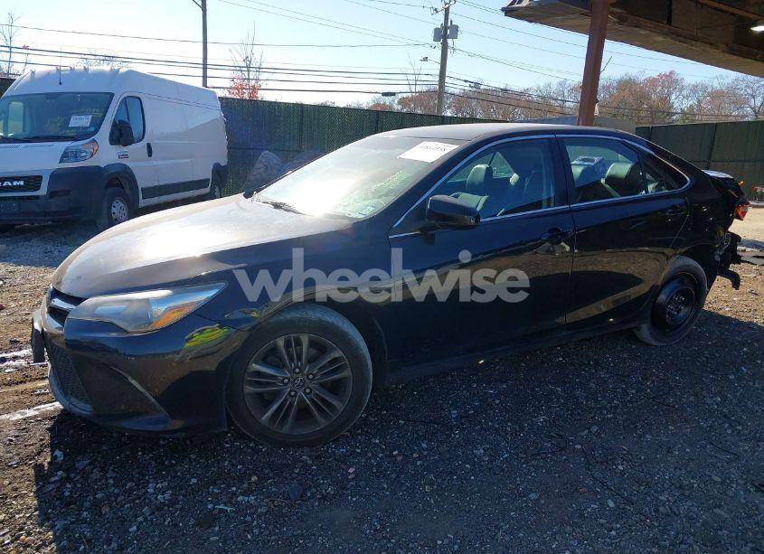 Photo 2 of 2017 Toyota Camry SE (VIN 4T1BF1FK6HU776185)