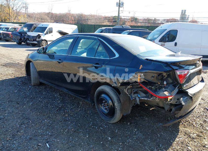 Photo 3 of 2017 Toyota Camry SE (VIN 4T1BF1FK6HU776185)