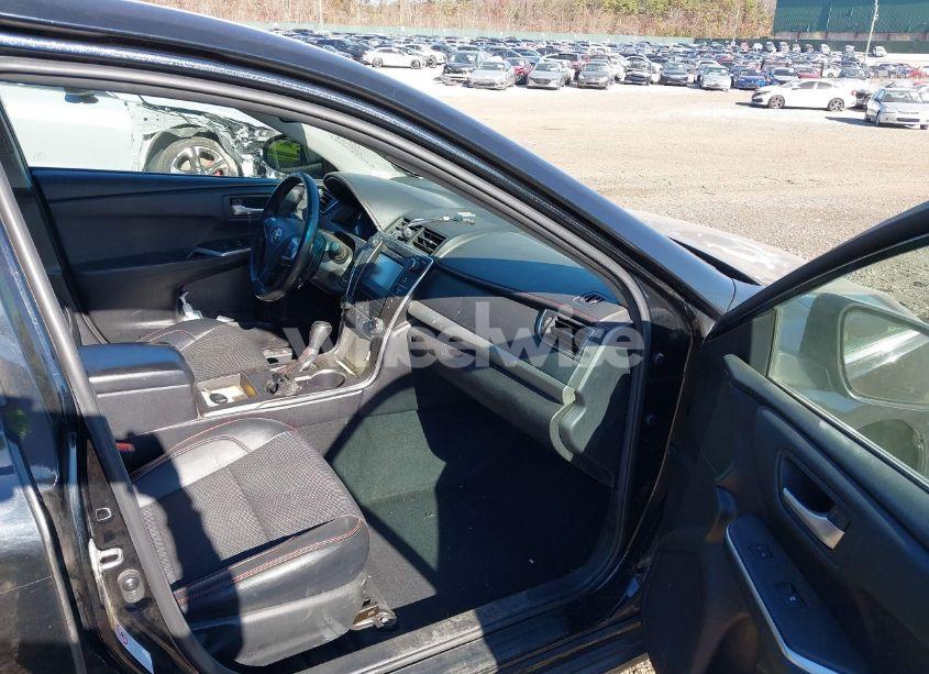 Photo 5 of 2017 Toyota Camry SE (VIN 4T1BF1FK6HU776185)