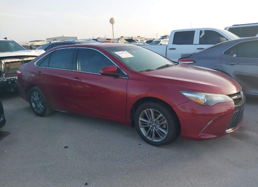 2017 Toyota Camry SE (VIN 4T1BF1FK6HU776946) main photo