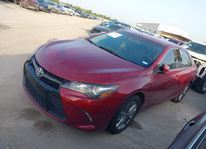 Photo 2 of 2017 Toyota Camry SE (VIN 4T1BF1FK6HU776946)